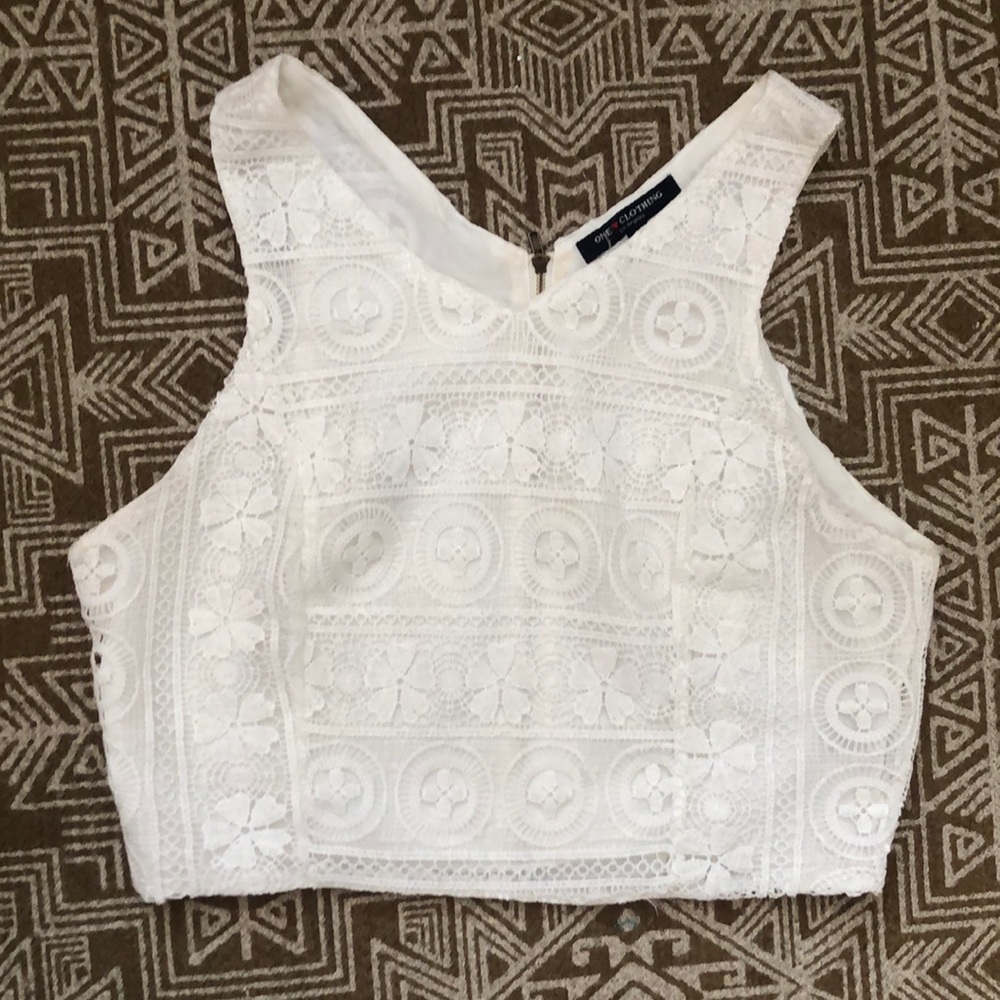 White Detailed Crop